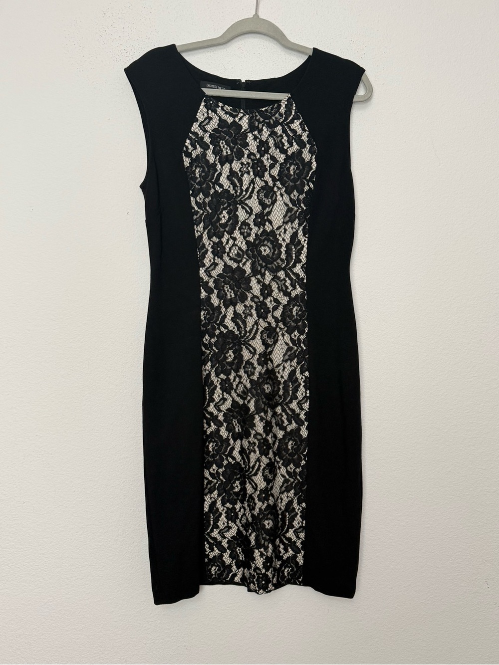 Lafayette 148 New York Size 6 Black Floral Lace Panel Sheath Midi Dress